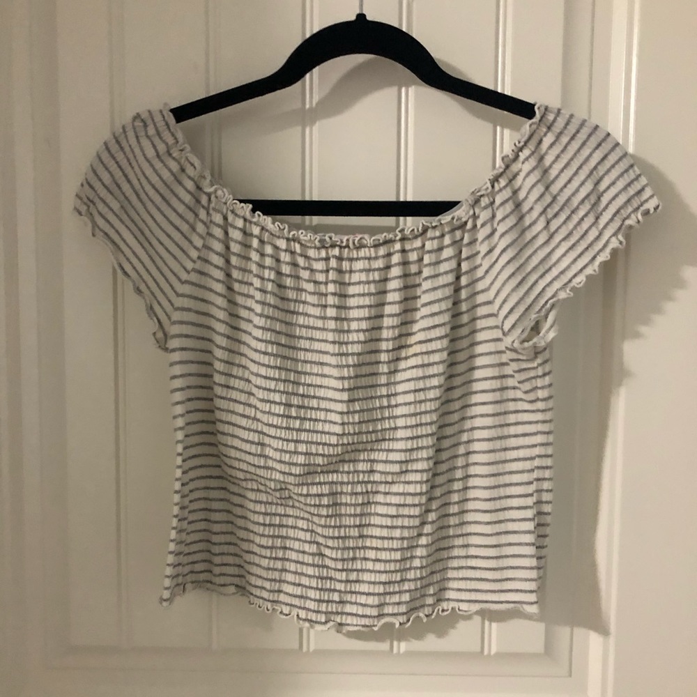 Stripped light gray/ white crop top